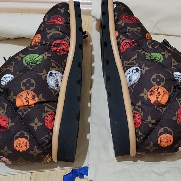 Louis Vuitton Pillow Water Repellent Monogram Boot Fornasetti Capsule Edition - Picture 12 of 17